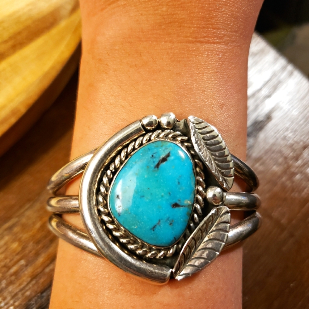 Vintage Sterling Silver Turquoise Cuff Bracelet